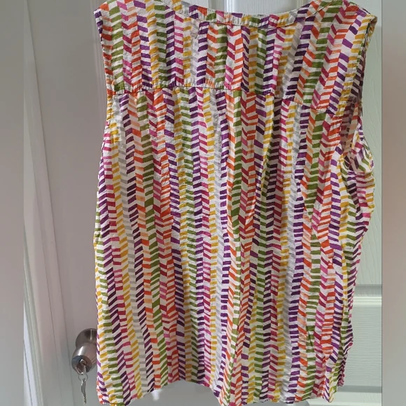 G.H. Bass & Co. Colorful Chevron Blouse - Picture 7 of 7